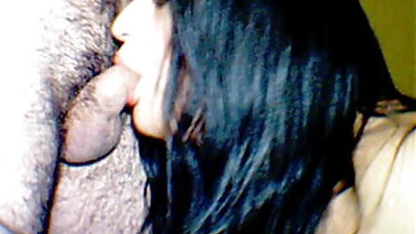 Dark-hair cutie là fuck trong một sex ba bau nhat ban khách sạn sau khi cho thổi kèn trong xe hơi