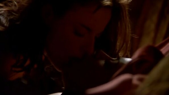 Ginebra Bellucci yêu đến sẽc nhat ban được fucked trong những không có mái che xe hơi